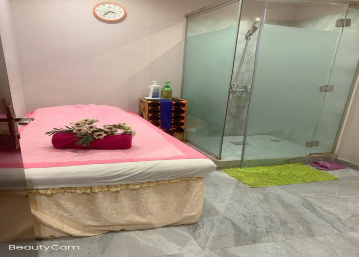 Sale Spa Massage 4 Star Hotel 1.2 Million Dhiram 8 Rooms + 1 Moroccan Bath