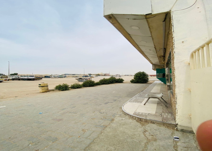 Restaurant with equipment for sale in sharjah.