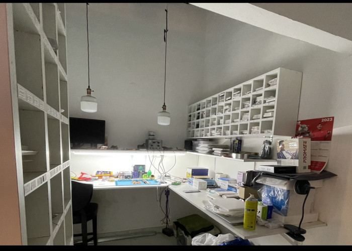 Electronic store - Mobiles and laptops